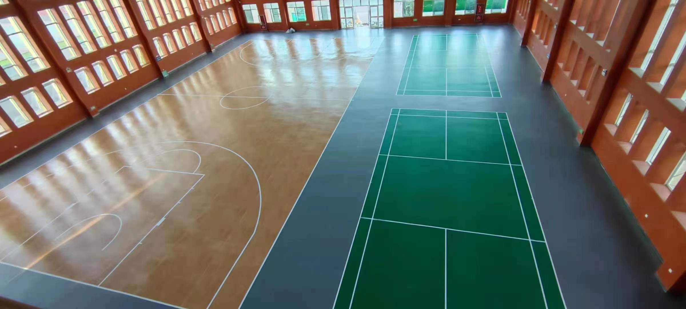 浙江奉化江口小學(xué)籃球羽毛球場(chǎng)完工